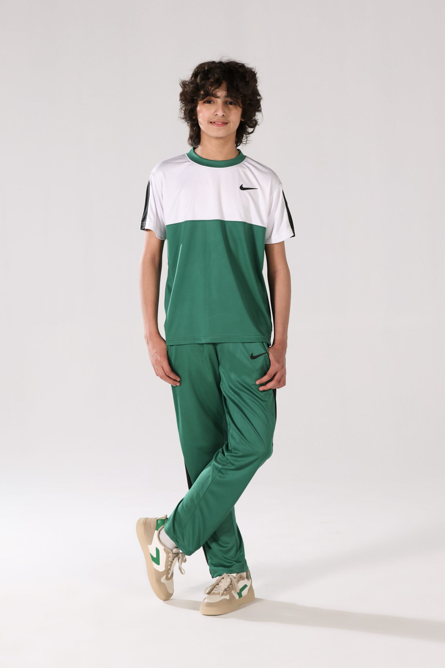 Play Mode On – White/Green